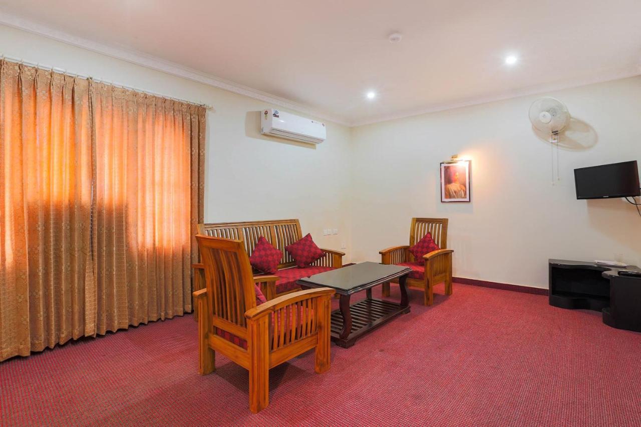 Capital O 72337 Hotel Konkan Tadka Bombaj Exteriér fotografie