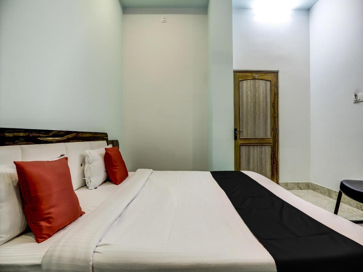 Capital O 72337 Hotel Konkan Tadka Bombaj Exteriér fotografie