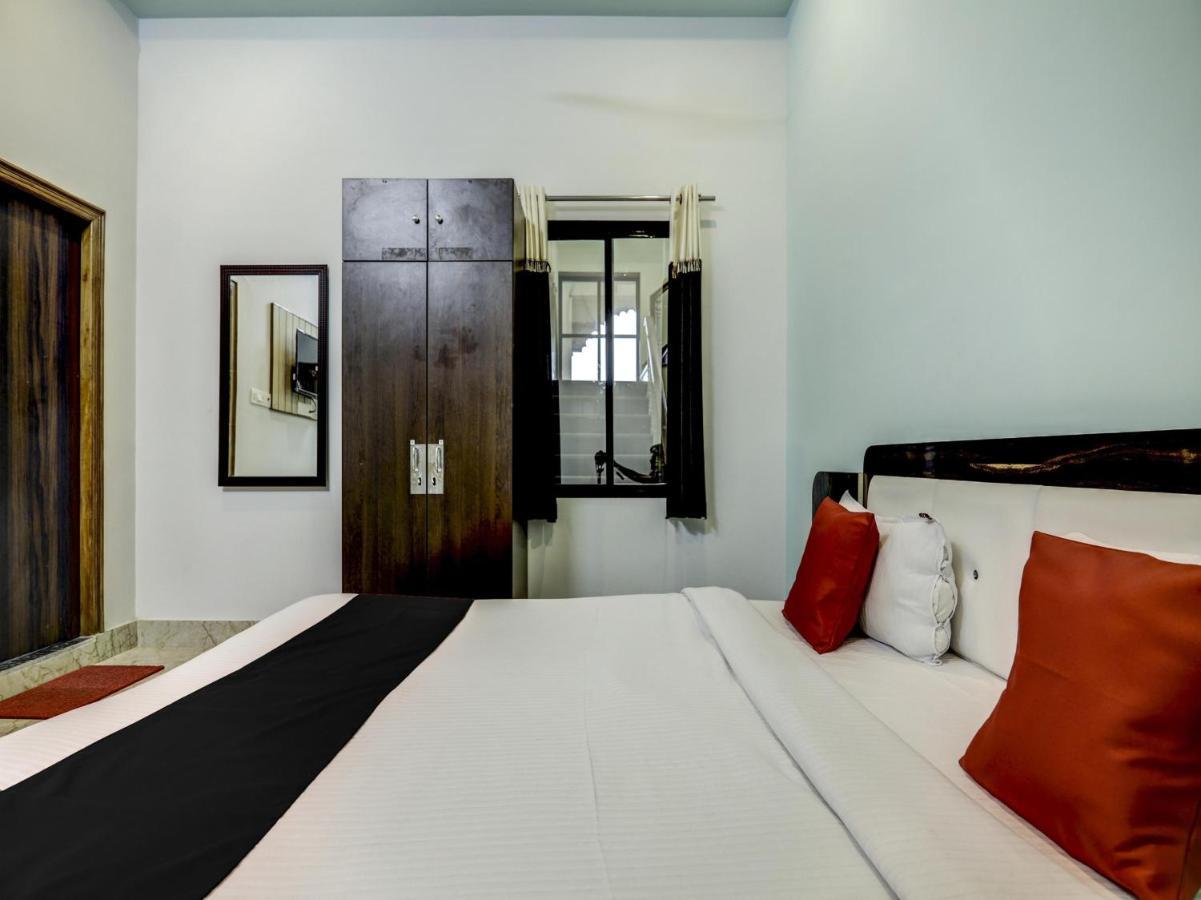 Capital O 72337 Hotel Konkan Tadka Bombaj Exteriér fotografie